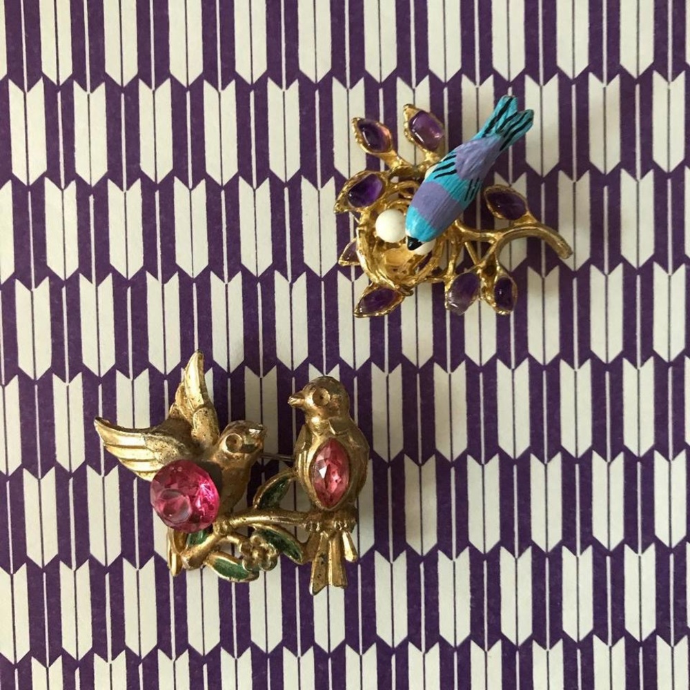 happy bird friends matching brooch set